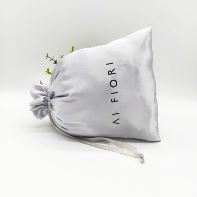 Sac anti - poussière sac cadeau en tissu teint sac en soie satin imitation sac en soie masque oculaire perruque sous - vêtements emballage sac de rangement