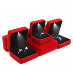 Nouveaux anneaux LED haut de gamme, boîtes à LED, phares, bijoux en diamant, boîtes à anneaux, colliers, stockage créatif, toison, bijoux sur mesure Un seul envoi