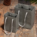 Vêtements de vente à chaud, maquillage, cadeaux, sacs à main, autocollants créatifs, sacs en papier, sacs d'emballage, fabricants d'emballages, personnalisation, gros